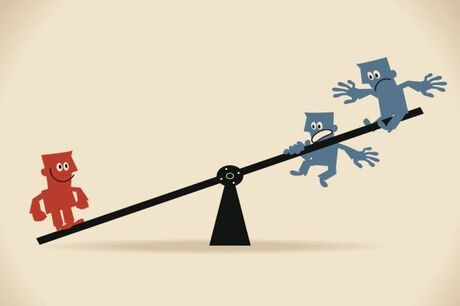 毎月5万円を運用するとどうなる？「投資信託」「貯金」どっちの選択ショー