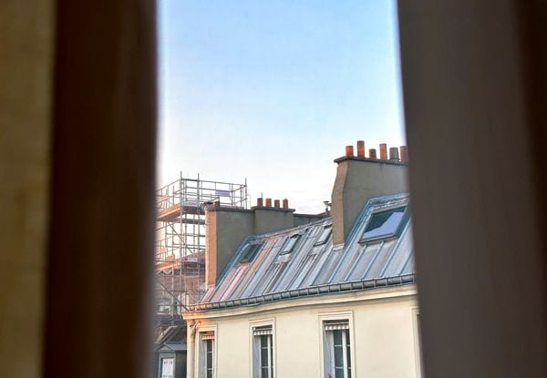 アパルトマンの部屋から見える景色