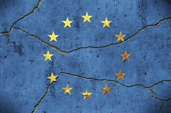静かに響く「EU崩壊」の足音：元凶に共通通貨「ユーロ」の問題
