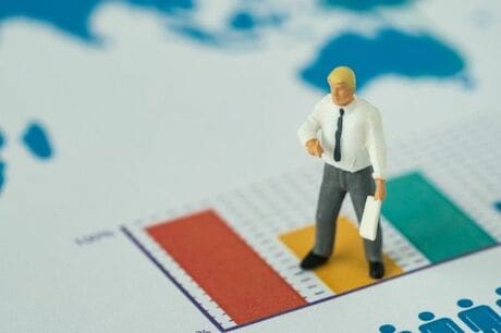 日経平均7日続落、消費税増税延期の材料に？過去10年の連続下落記録は8営業日