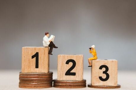やってはいけないランキング投資。初心者がやりがちな悪手を行動経済学で分析！