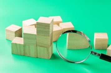 つみたてNISA調査：20～30代、女性の利用者増加。利用者1年で50%増