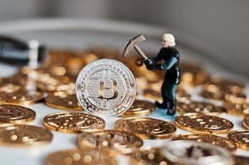 安全資産ってホント？ビットコインが金と比較される理由