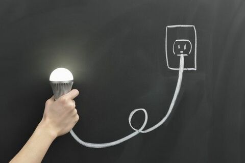 株価は下値がため?フランスからの突風に注意（香川睦）