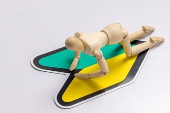 やってはいけない！初心者がついやりがちな「短期投資」から「長期保有」への切り替え