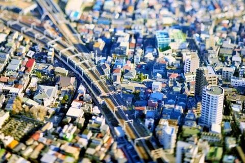 日本のGDP – 安心している余裕はない：住宅ブームの終焉と貯蓄率の上昇