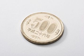 【2000（平成12）年8月1日】新500円硬貨発行