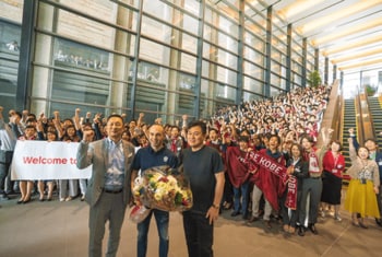 速報２：歓迎の波！イニエスタ選手、Jリーグ協会や楽天本社を訪問（2018年5月25日取材）