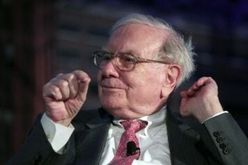 バリュー？グロース？「ウォーレン・バフェット」が、アマゾンは買えないけど、アップルは大好きなワケ