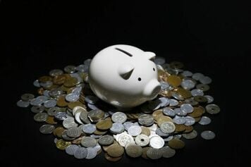 なぜ金融商品の取引コストが下がっても個人投資家は儲からないのか？