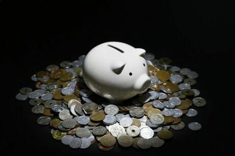 なぜ金融商品の取引コストが下がっても個人投資家は儲からないのか？