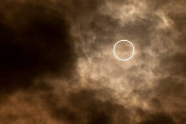 2009年（平成21年）7月22日】最大級の皆既日食 | トウシル 楽天証券の